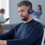 PowerConf H700 von AnkerWork: Kabelloses Konferenz-Headset mit Hybrid ANC und Recording-Funktion