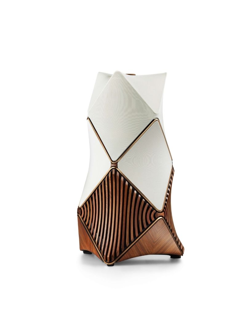 Bang & Olufsen Beolab 90 Monarch Edition with crown