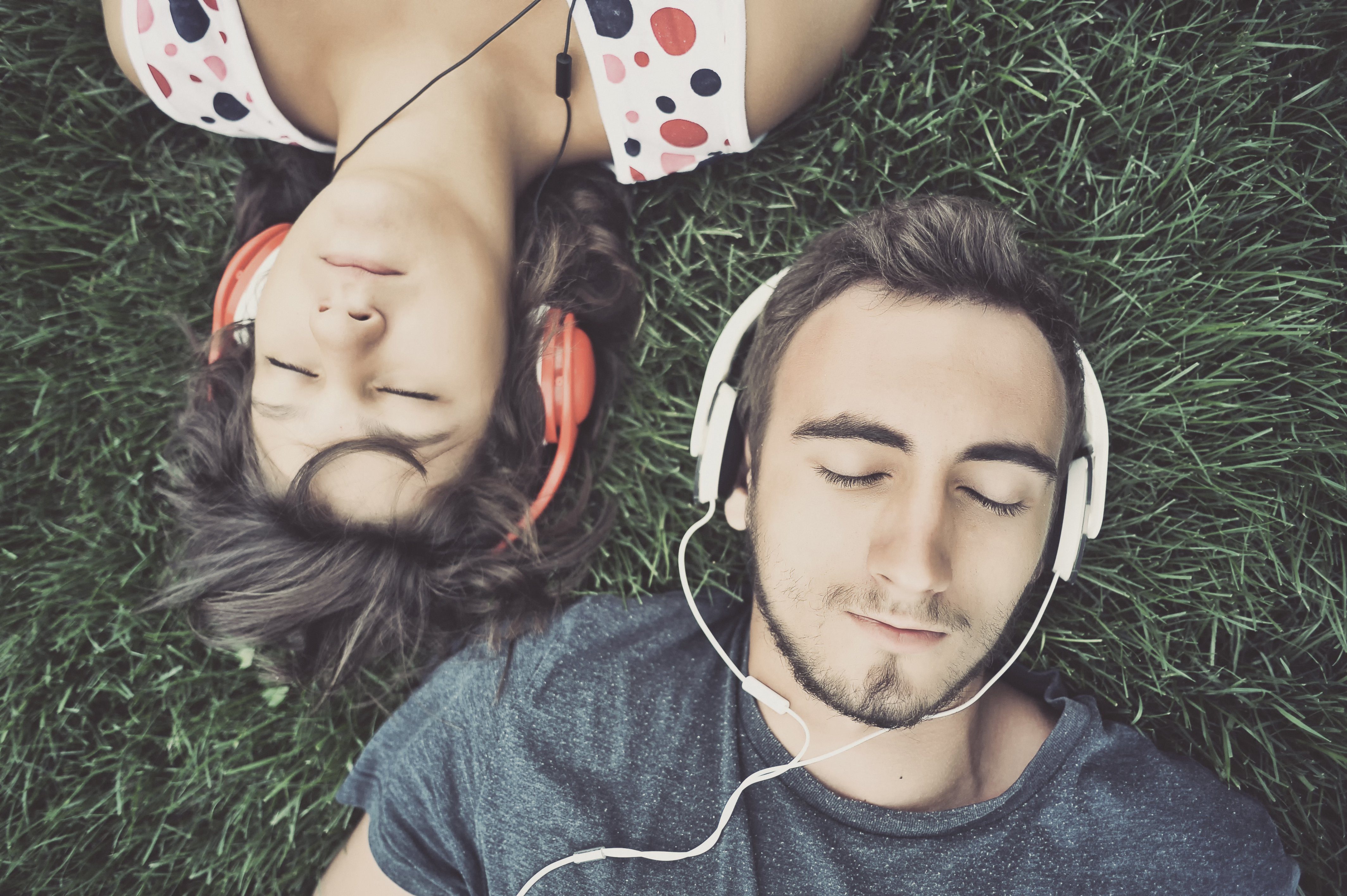 Ein Airpod Lauter Als Der Andere