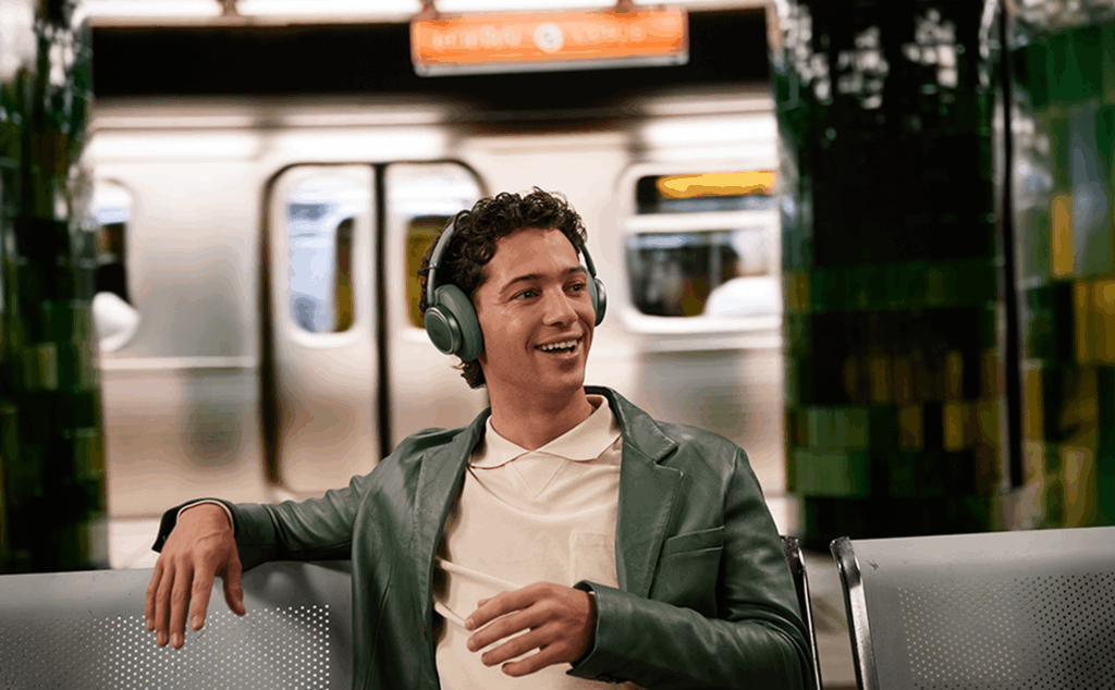 JBL_Live_780NC-lifestyle03