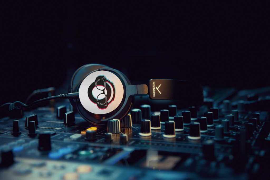 Beyerdynamic präsentiert DJ 300 PRO X