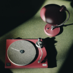 Technics SL-40CBT und Fritz Hansen: Plattenspieler trifft Bauhaus