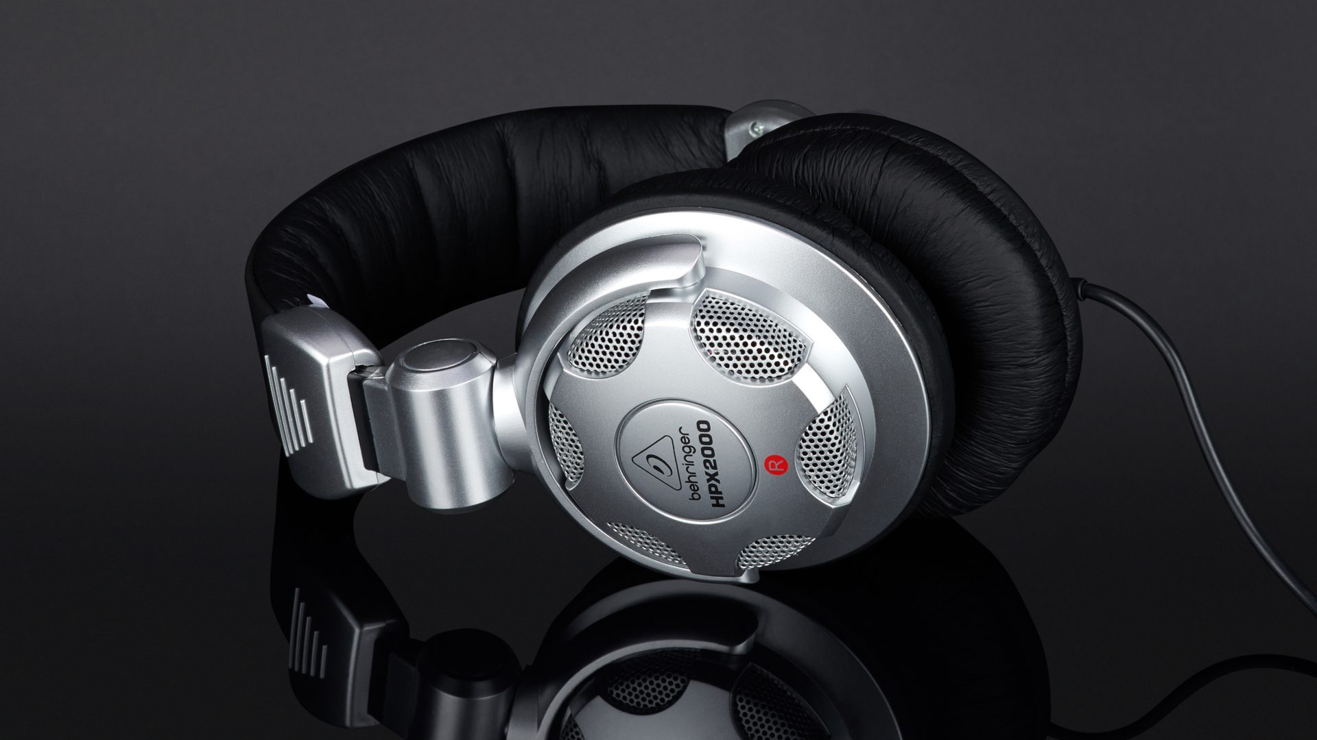 Behringer HPX2000 im Test bei kopfhoerer.de