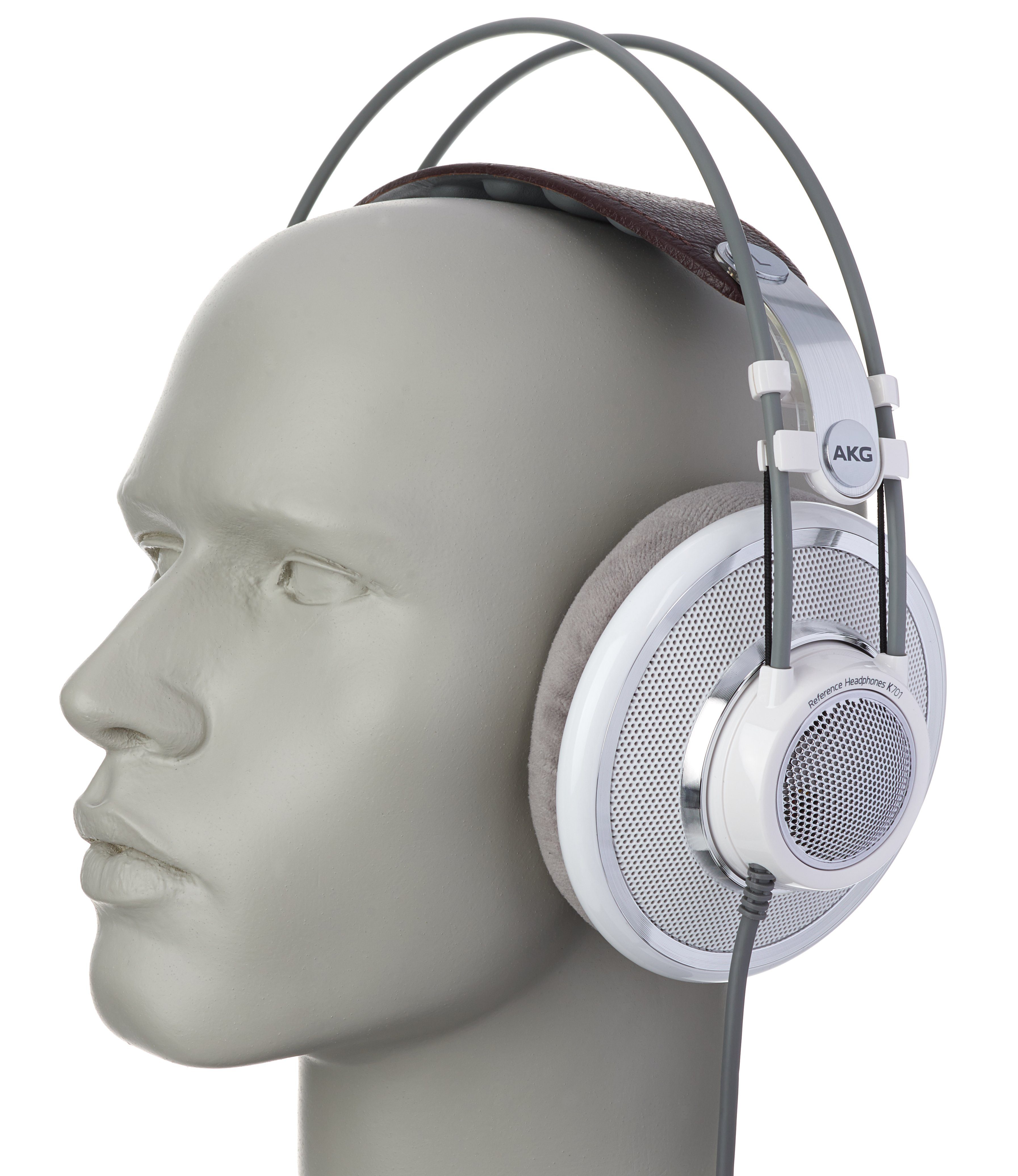 AKG K701 Review | headphonecheck.com