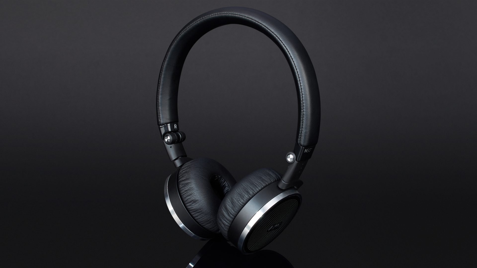 AKG AKGN60NCBTBLK Kabelloser On-Ear-Kopfhörer mit aktivem Noise-Cancelling schwarz 