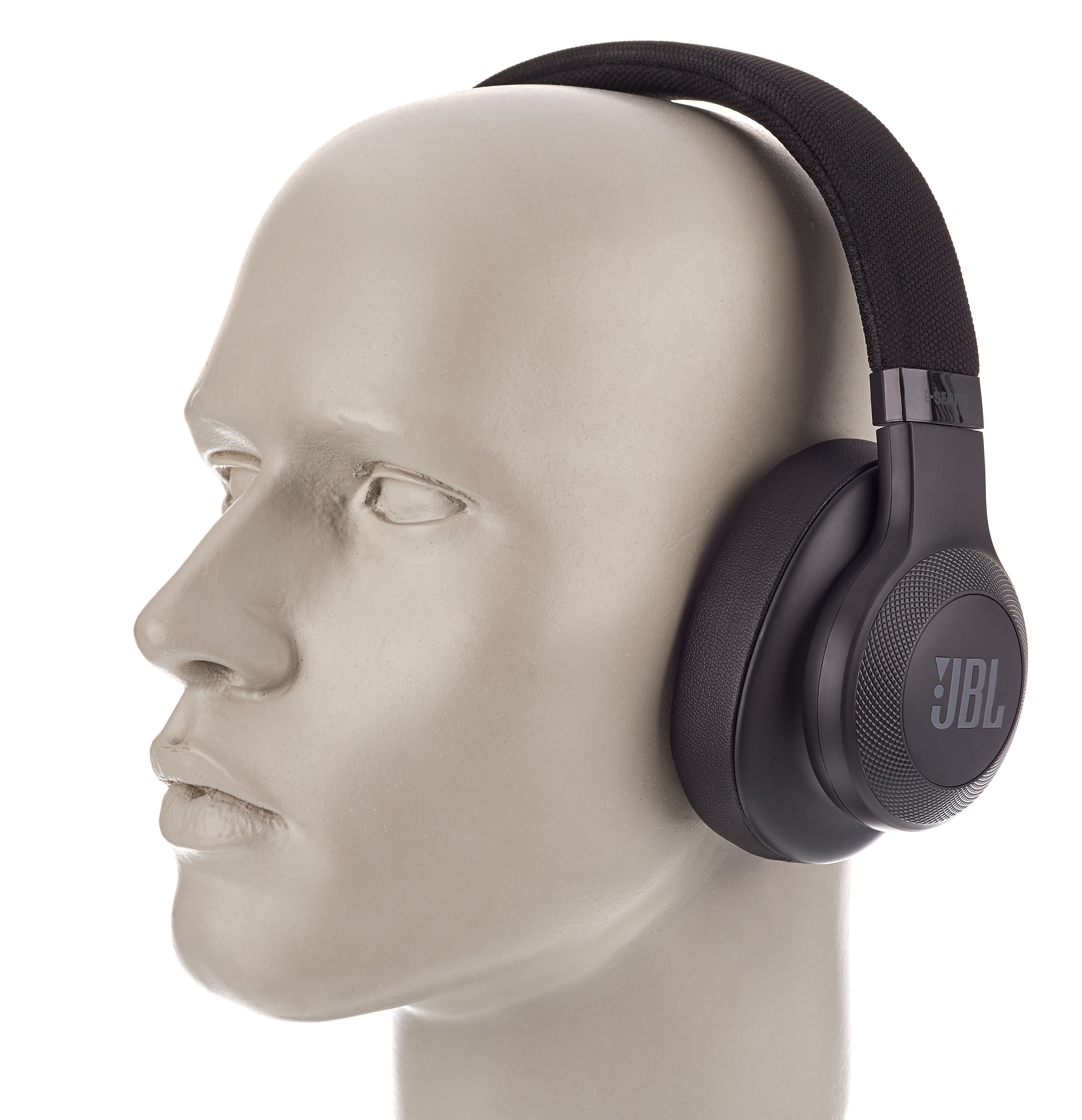 JBL E55BT im Test bei kopfhoerer.de